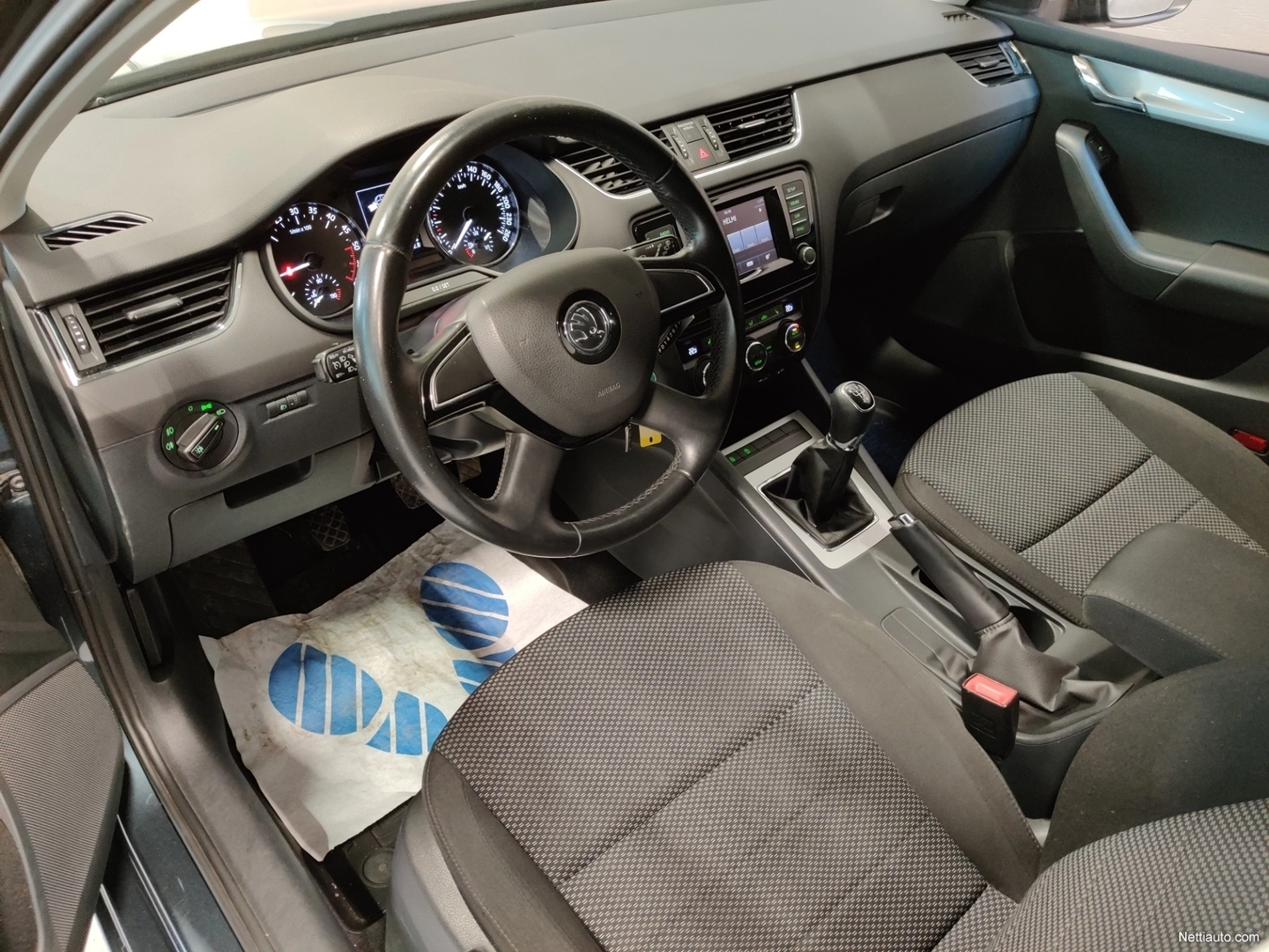 orig_Skoda0142677_02