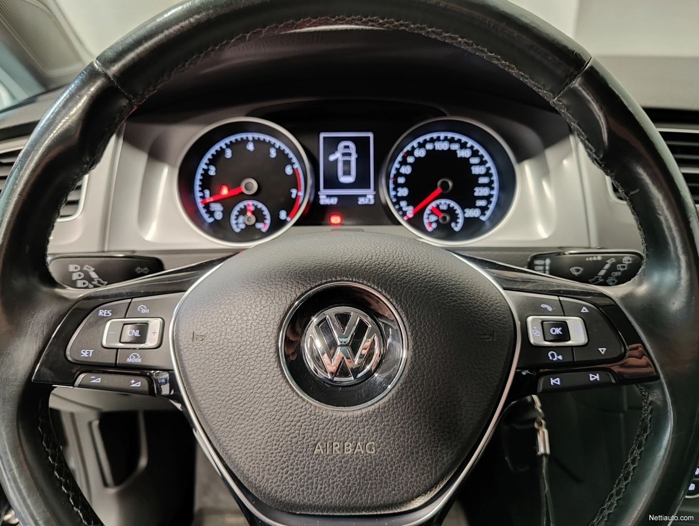 orig_VolkswagP530428_01