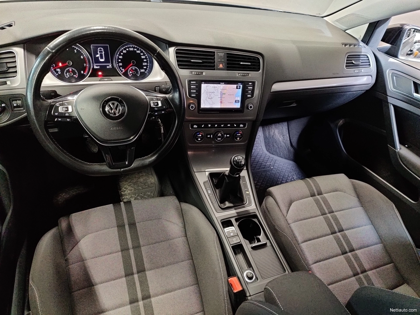 orig_VolkswagP530428_02